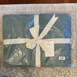 Kyte baby adult blanket in PINE